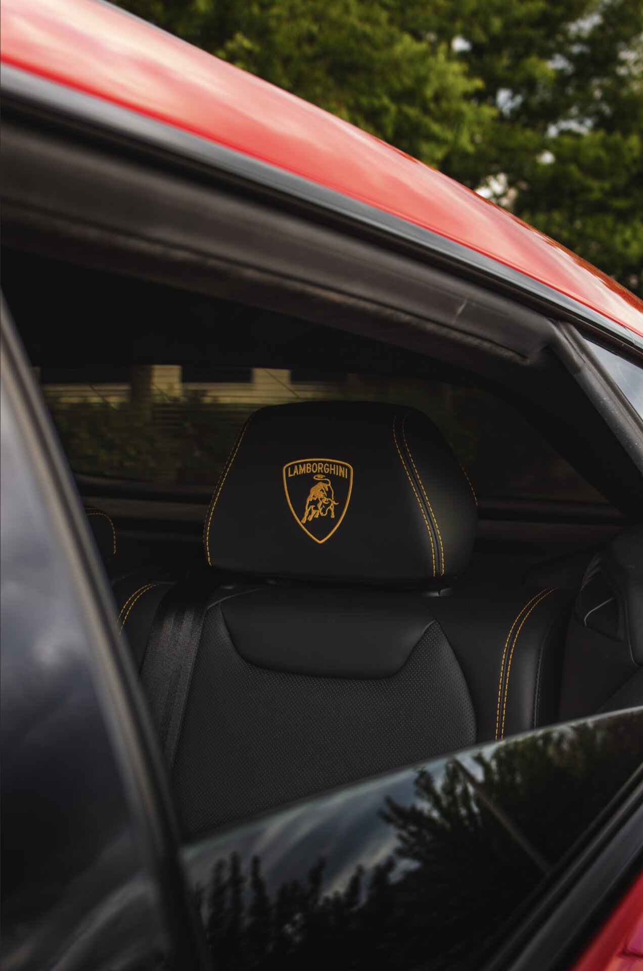 Lamborghini Urus Red