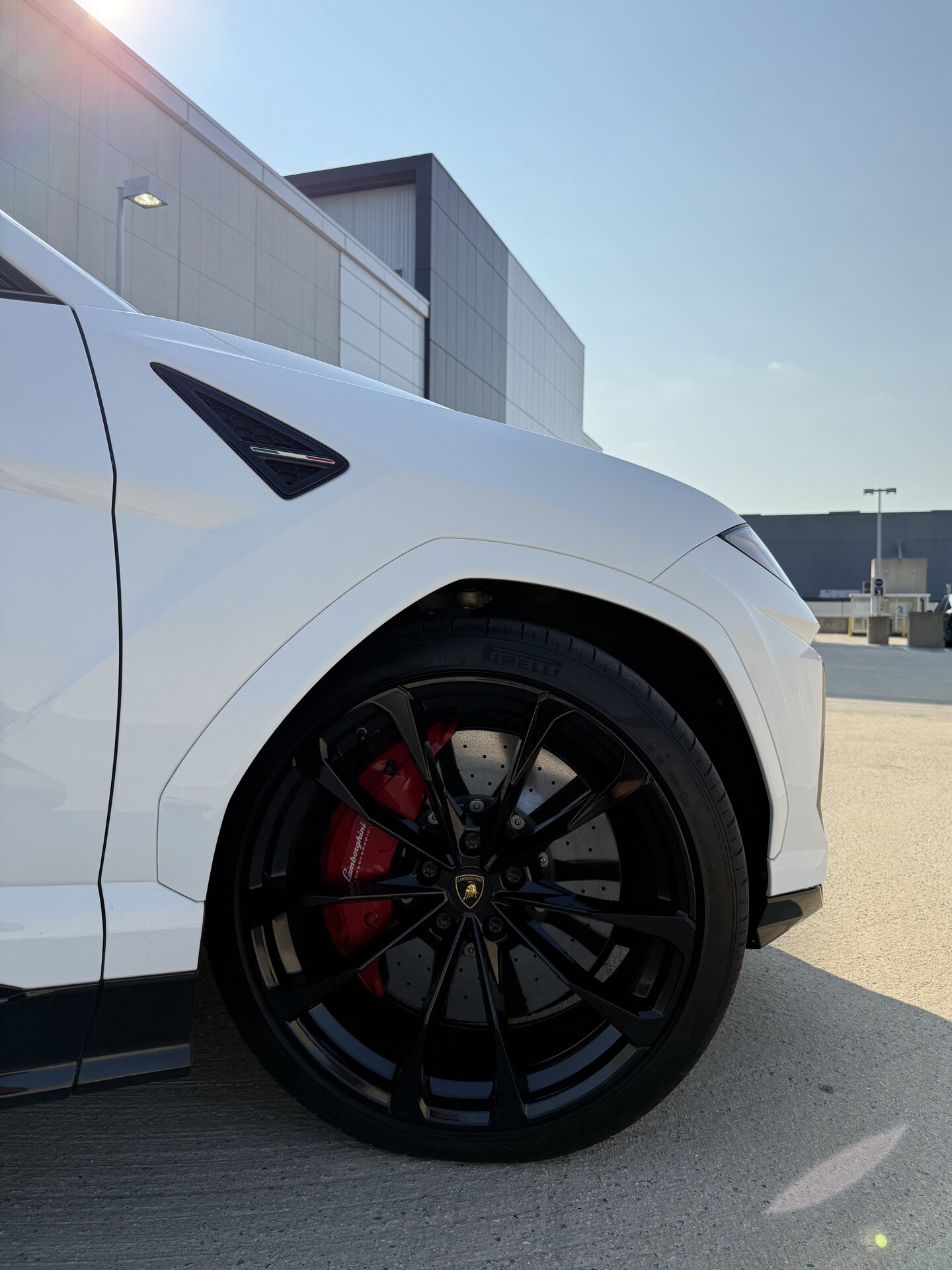 Lamborghini Urus White