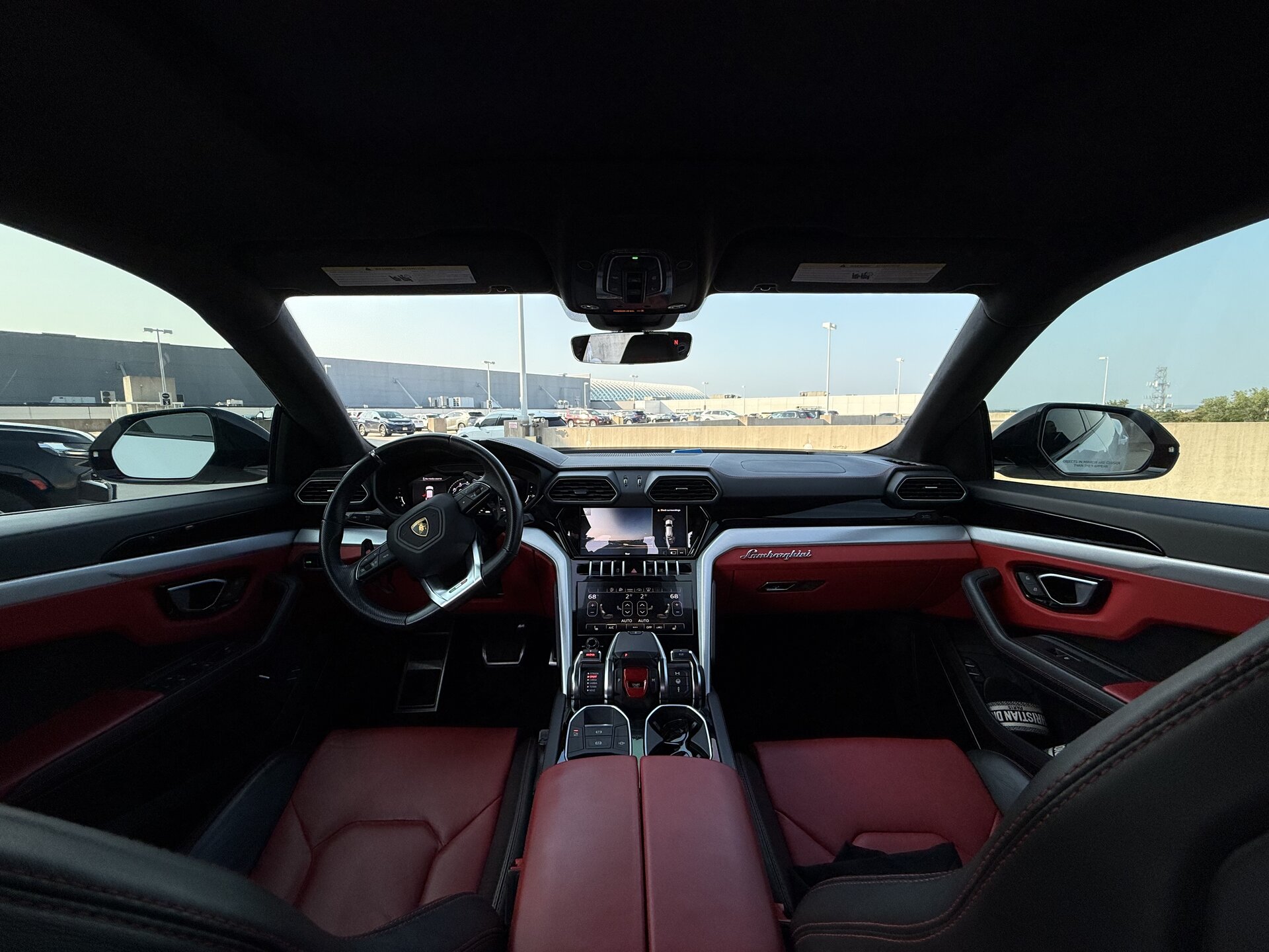 Lamborghini Urus White